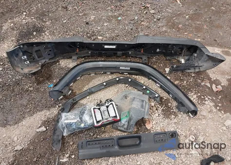 2018 Jeep Wrangler Unlimited Rubicon 4X4 z USA, uszkodzony, nr VIN 1C4HJXFG9JW233077